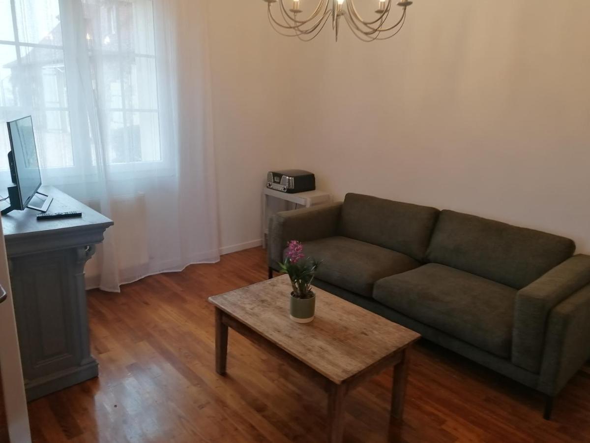 De La Tuiliere Holiday home
